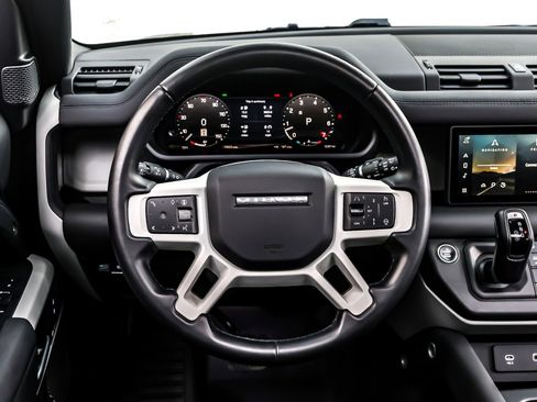 Used 2024 Land Rover Defender 110 X-Dynamic SE image 18