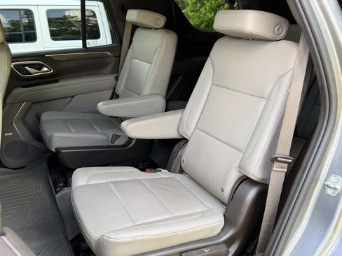 Used 2021 Chevrolet Tahoe LT RWD image 32