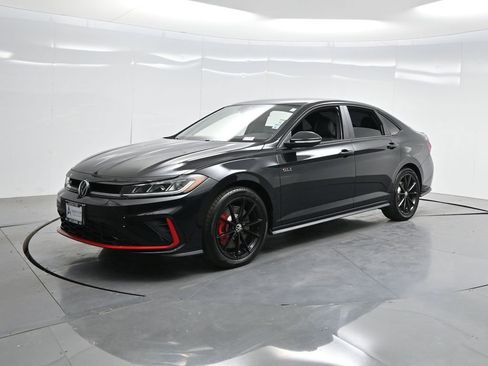 Used 2025 Volkswagen Jetta GLI Autobahn w/ GLI Black Package image 59