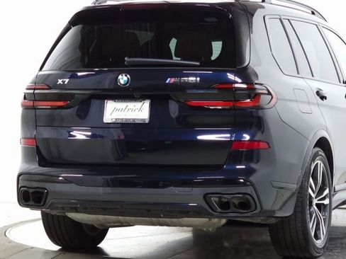 Used 2025 BMW X7 M60i image 13
