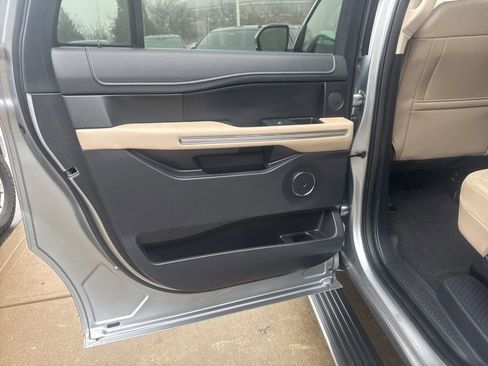 Used 2024 Ford Expedition Max Limited image 35