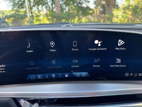 Used 2024 Cadillac Lyriq Sport AWD/4WD image 41