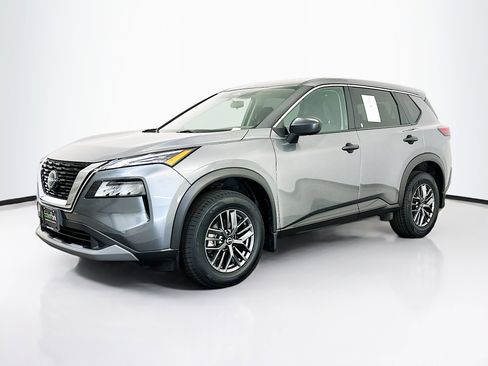 Used 2023 Nissan Rogue S AWD/4WD image 3