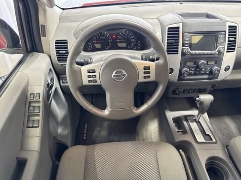 Used 2016 Nissan Frontier SV w/ SV Value Truck Package AWD/4WD image 15