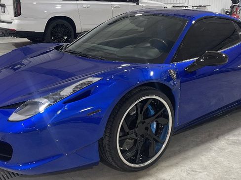 Used 2015 Ferrari 458 Italia Coupe image 15