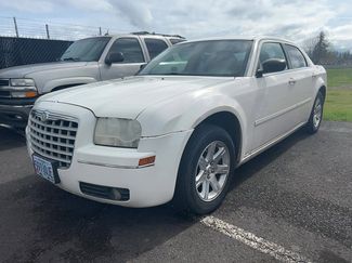 Used 2006 Chrysler 300 Touring video 1