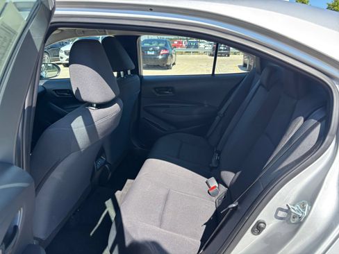 Used 2025 Toyota Corolla LE FWD image 22