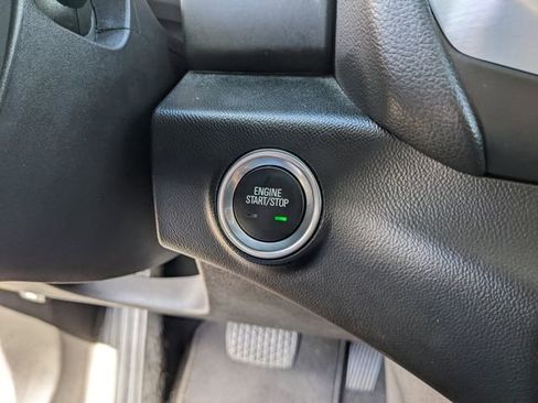 Used 2022 GMC Terrain SLE w/ Driver Convenience Package image 27