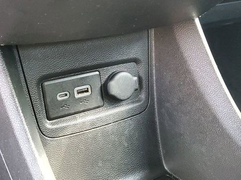 Used 2021 Chevrolet Spark LT image 31