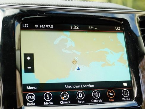 Used 2019 Jeep Cherokee Limited image 21