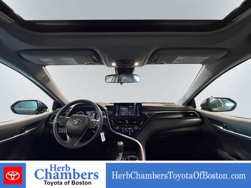 Used 2023 Toyota Camry SE w/ Cold Weather Package AWD/4WD image 6