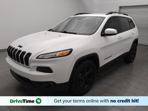 Used 2018 Jeep Cherokee Latitude w/ Altitude Package image 1