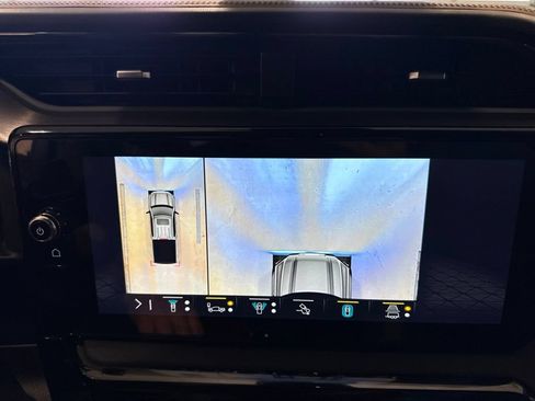 Used 2023 GMC Sierra 1500 AT4 w/ AT4 Premium Package AWD/4WD image 37