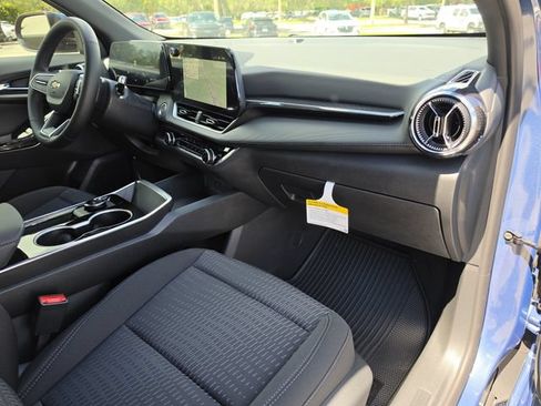 New 2027 Chevrolet Equinox LT FWD image 12