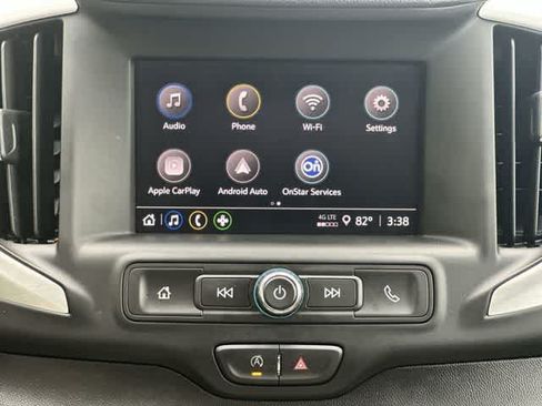 Used 2024 GMC Terrain SLE AWD/4WD image 12
