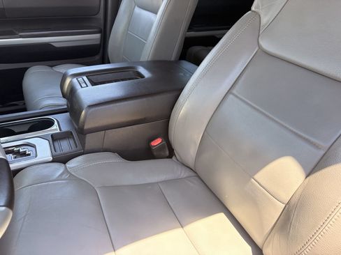 Used 2020 Toyota Tundra SR5 w/ SR5 Leather Package AWD/4WD image 16