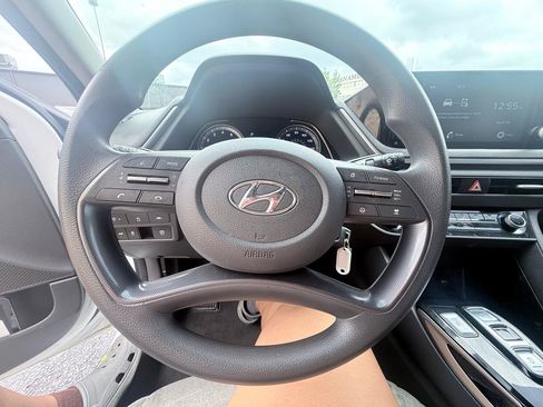 Used 2021 Hyundai Sonata SE FWD image 14
