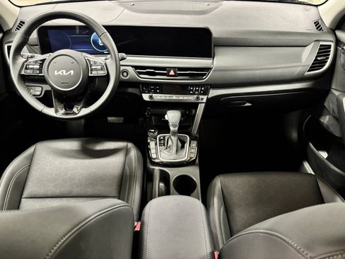 Used 2026 Kia Seltos EX w/ EX Sunroof Package FWD image 11