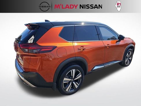 Used 2021 Nissan Rogue Platinum image 6