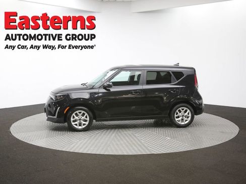 Used 2023 Kia Soul LX w/ Option Group 015 image 55