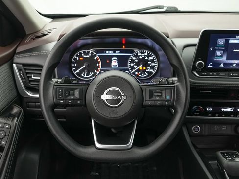 Used 2023 Nissan Rogue SV AWD/4WD image 13