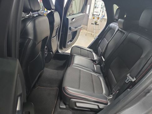 Used 2023 Ford Escape ST-Line image 14