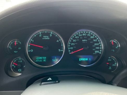 Used 2014 GMC Sierra 3500 SLT w/ SLT Convenience Package AWD/4WD image 25