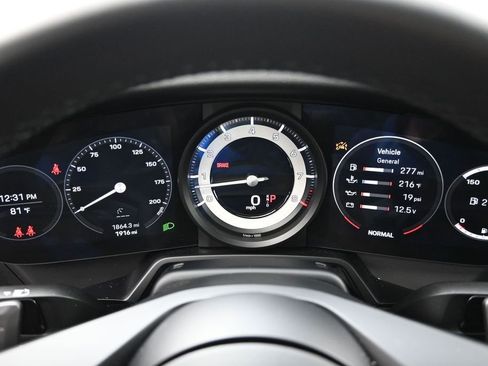 Certified 2024 Porsche 911 Carrera RWD image 8