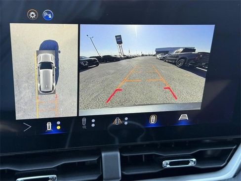 New 2026 Chevrolet Equinox LT w/ Convenience Package II image 12