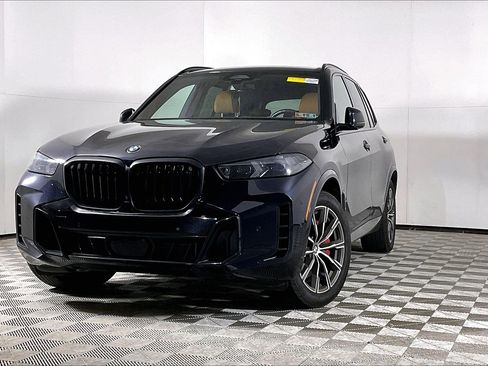 Used 2024 BMW X5 xDrive40i w/ M Sport Package image 2