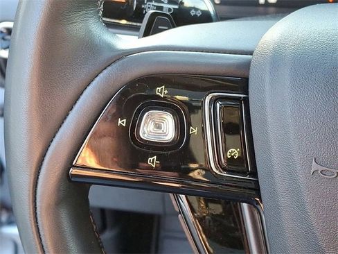 Used 2022 Lincoln Corsair AWD w/ Premium Package image 24