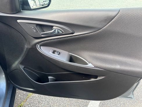 Used 2024 Chevrolet Malibu LT image 40