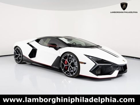 Used 2024 Lamborghini Revuelto image 3