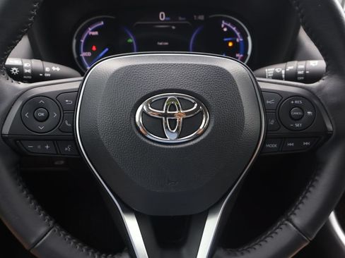 Certified 2022 Toyota RAV4 Limited AWD/4WD image 18