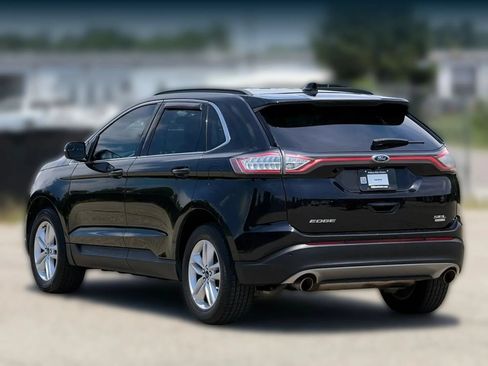 Used 2018 Ford Edge SEL w/ Equipment Group 201A FWD image 10