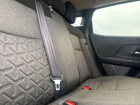 Certified 2025 Nissan Kicks SV image 27