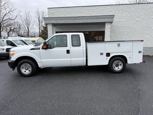 Used 2014 Ford F250 XL w/ Power Equipment Group image 32