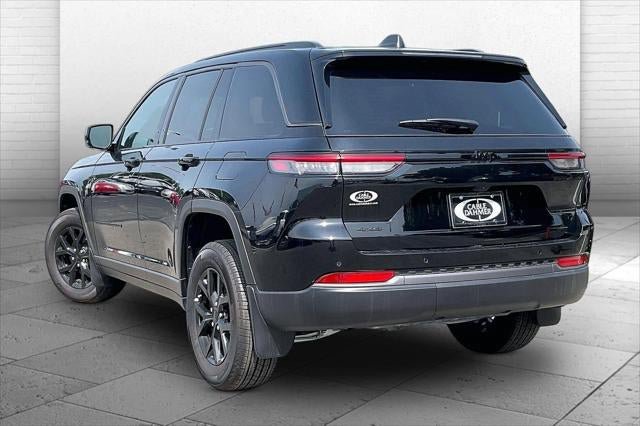 New 2026 Jeep Grand Cherokee Altitude AWD/4WD image 17