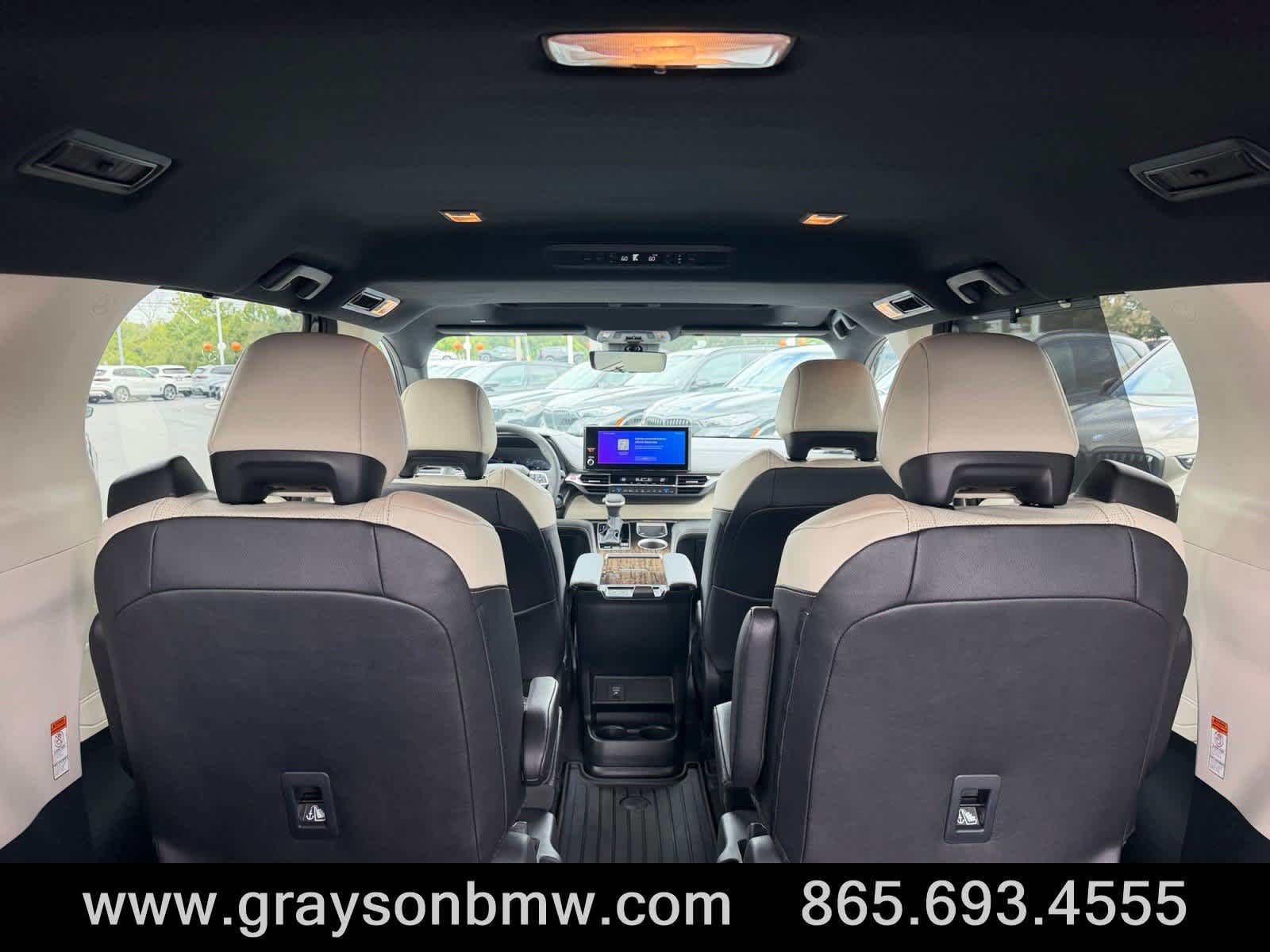 Used 2026 Toyota Sienna Limited AWD/4WD image 18
