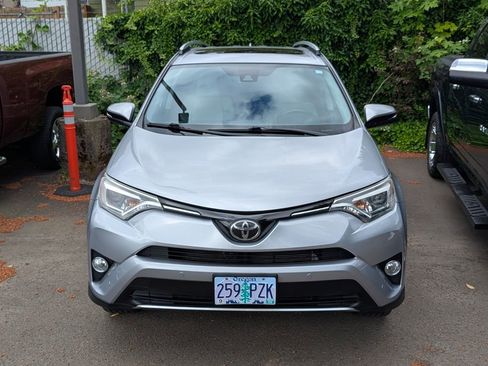 Used 2016 Toyota RAV4 Limited AWD/4WD image 12