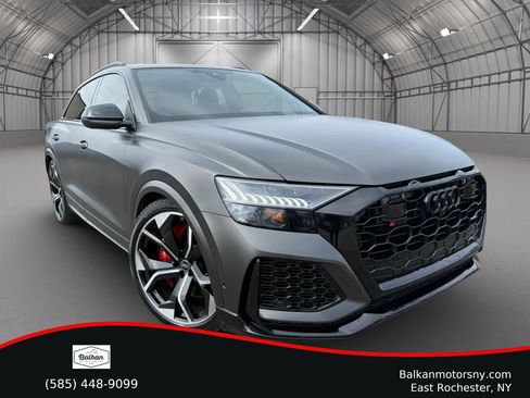 Used 2024 Audi RS Q8 w/ Black Optic Package image 1