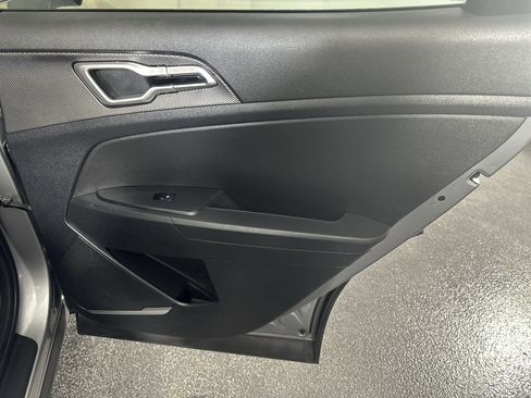 Used 2023 Kia Sportage LX image 35