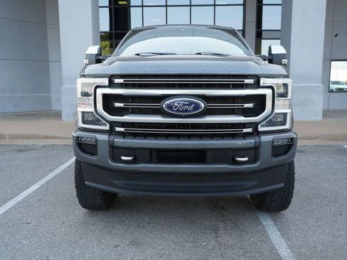 Used 2022 Ford F350 Platinum AWD/4WD image 3