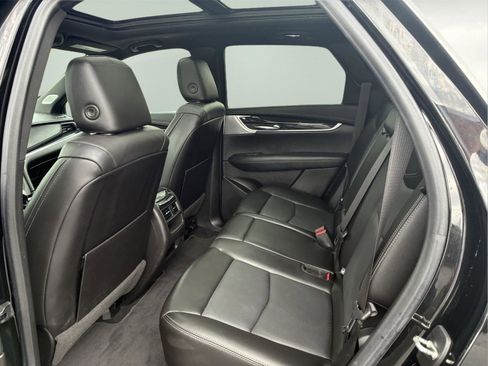 Used 2022 Cadillac XT5 Premium Luxury w/ Technology Package AWD/4WD image 14