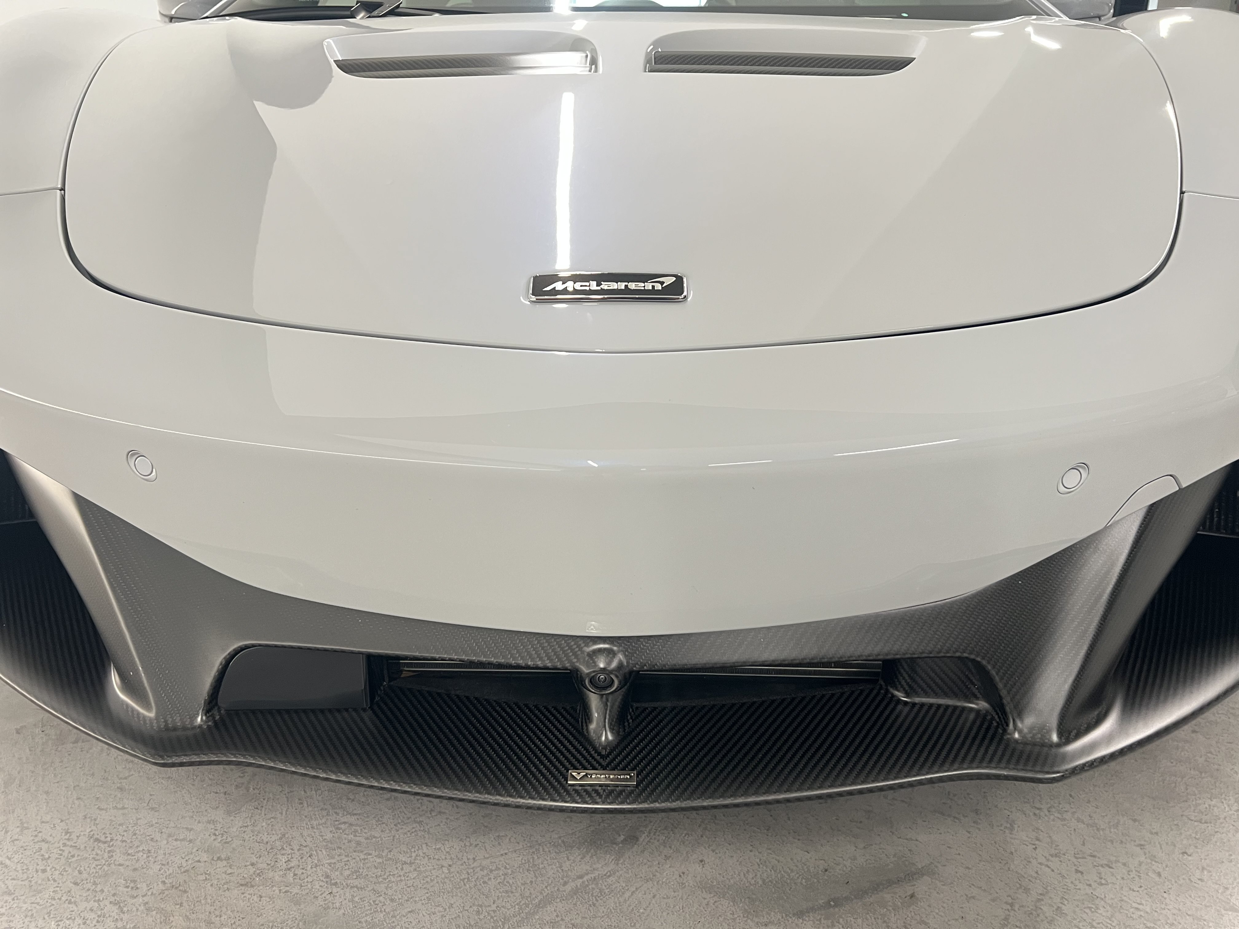 Used 2023 McLaren Artura RWD image 33