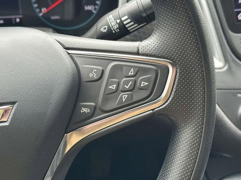 Used 2023 Chevrolet Malibu LT FWD image 24
