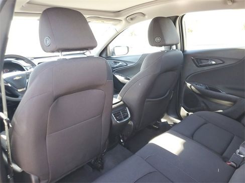 Used 2024 Chevrolet Malibu LT image 10