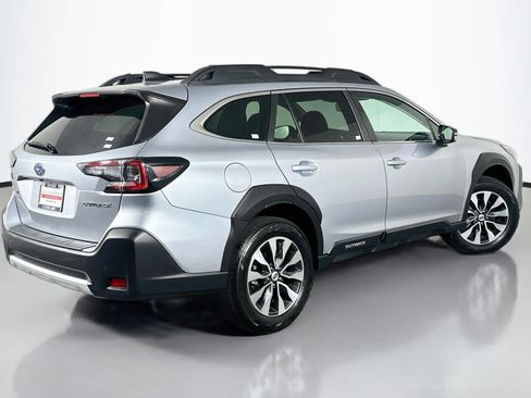 Used 2024 Subaru Outback Limited AWD/4WD image 14
