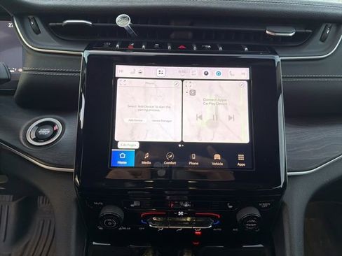 Used 2021 Jeep Grand Cherokee L Limited image 22