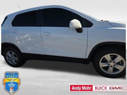 Used 2022 Chevrolet Trax LS w/ Tint and Cruise Package